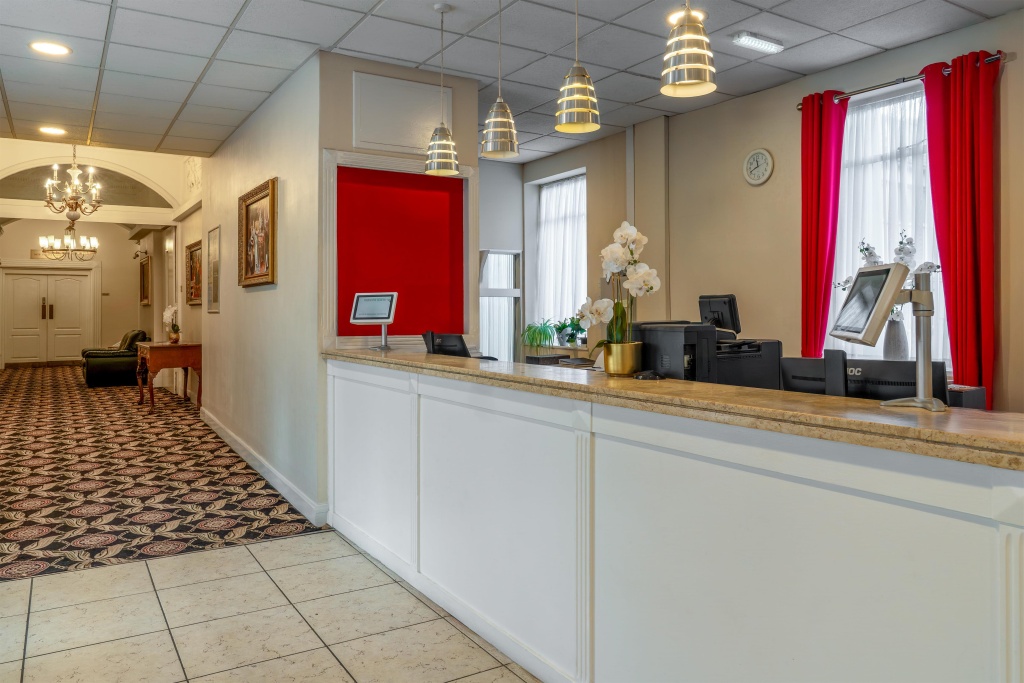 Heathlands Hotel