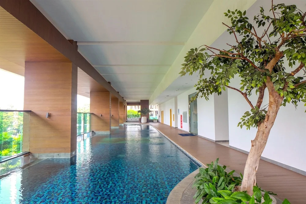 Luxurious Studio at Capitol Suites Apartment
