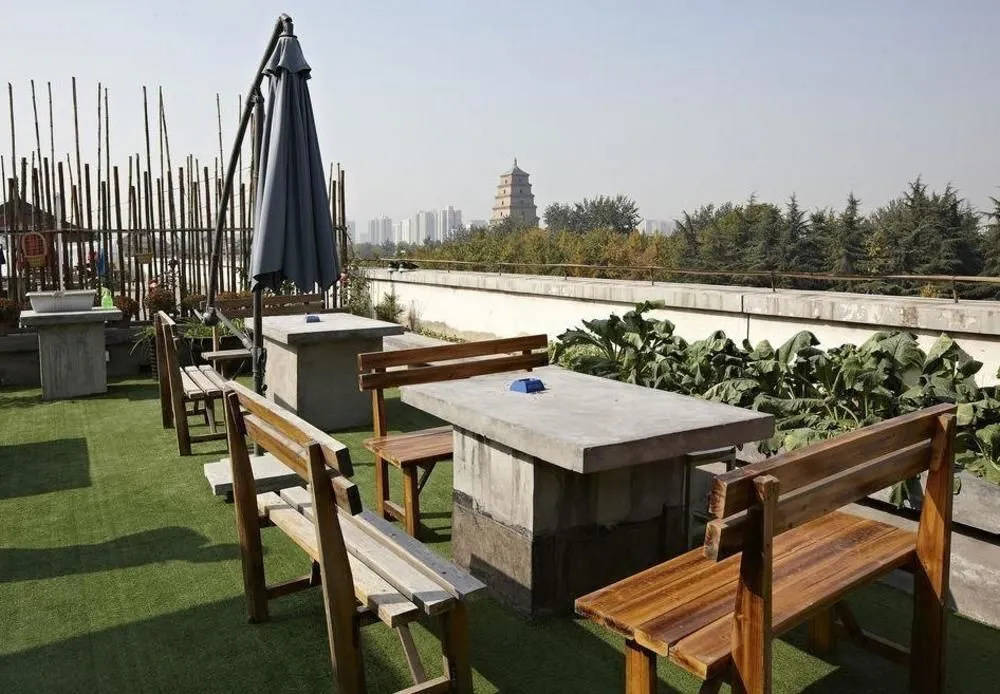 Yanying International Youth Hostel