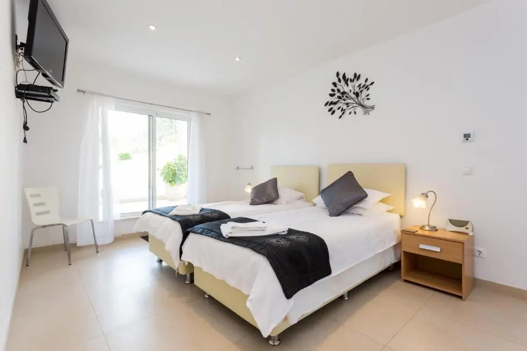 CoolHouses Algarve, Casa Redonda, V3 Lagos