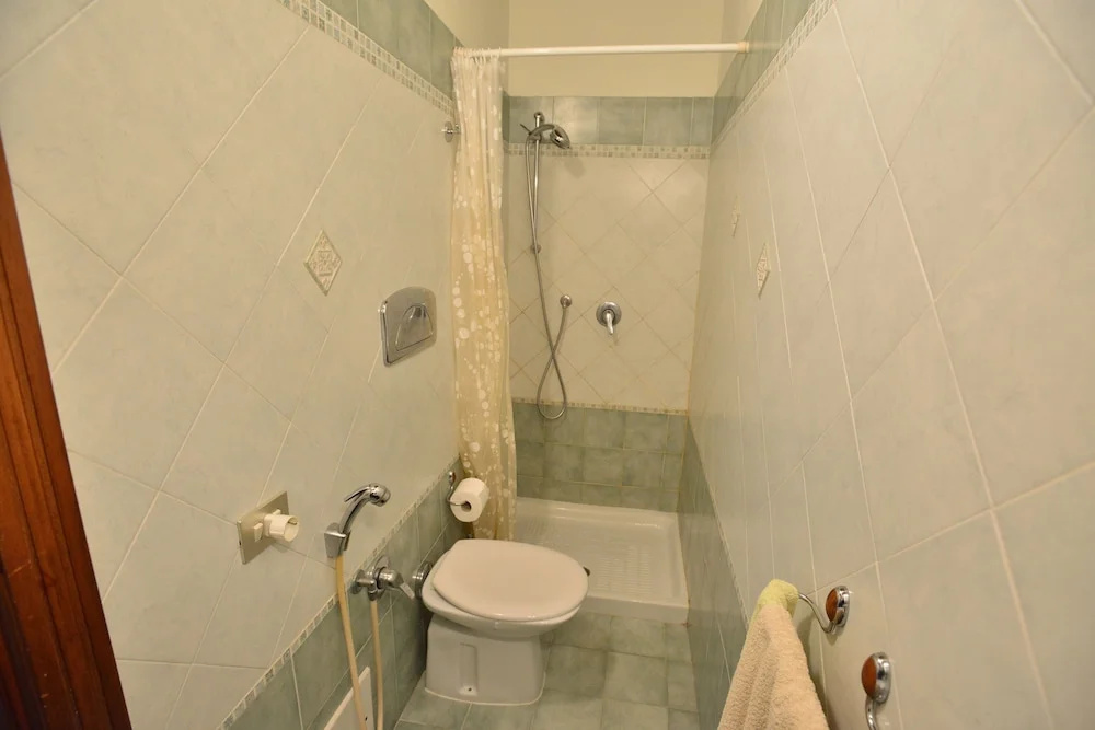 IzzHome Pula Crispi