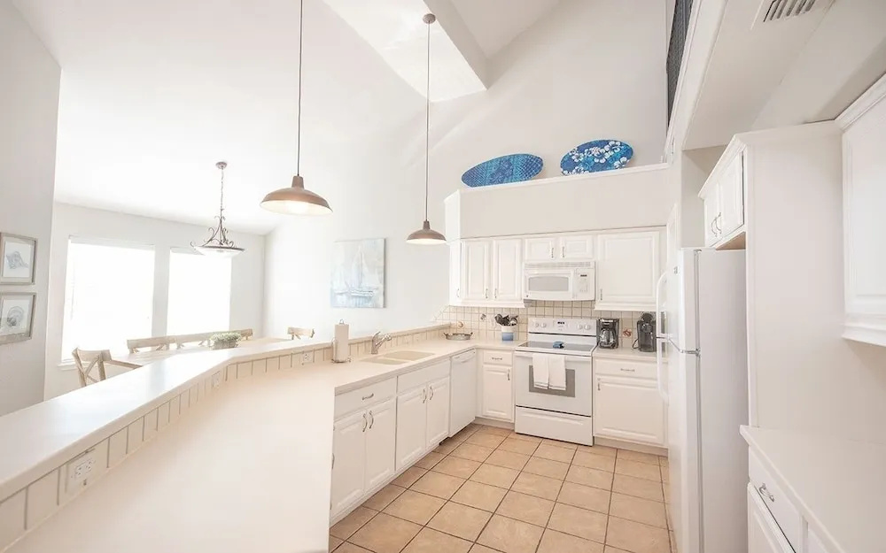 Sol Searcher - 4 Br Home