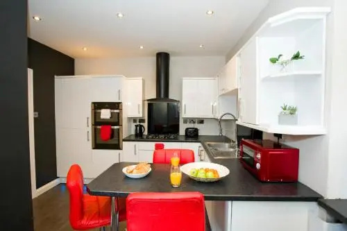 Gardens View No1