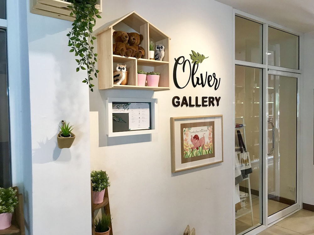 Baan Oliver Srinakarin