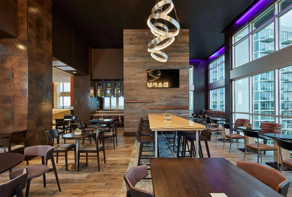 Hampton Inn & Suites Atlanta Airport West Camp Creek Pkwy