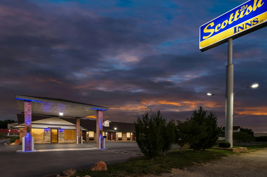Scottish Inn Decatur