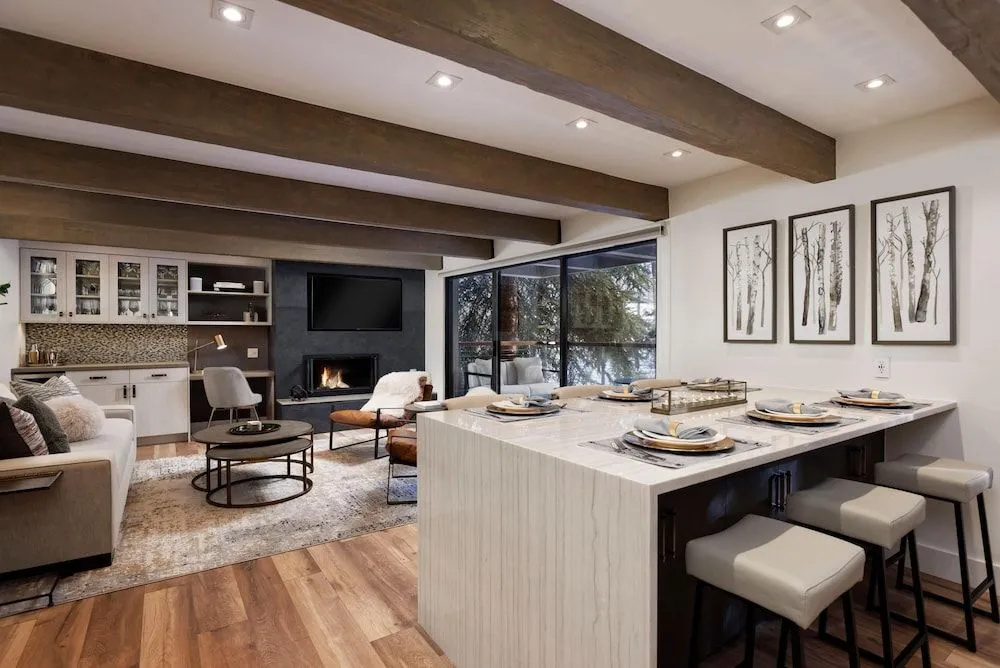 Chateau Eau Claire Unit 13
