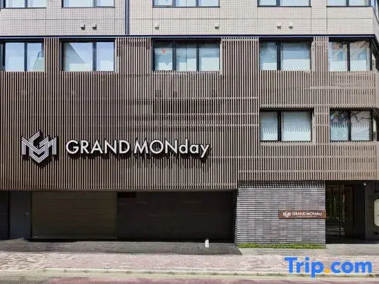 GRAND MONday Ueno Okachimachi