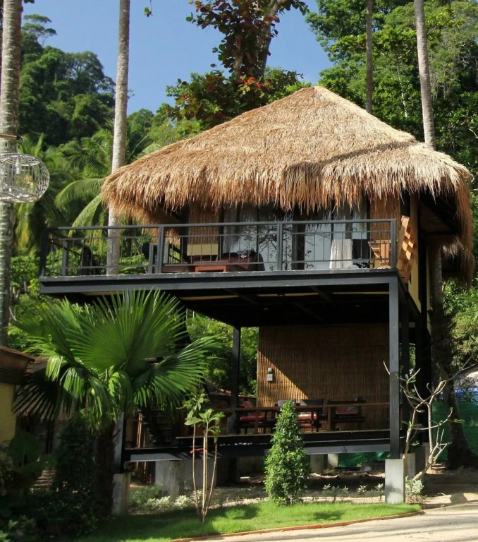 Thapwarin Resort - Green Hotel