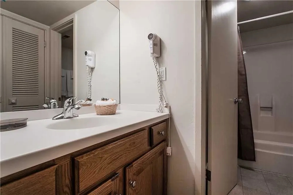 Aspenwood L7 - 1 Bedrooms Condo