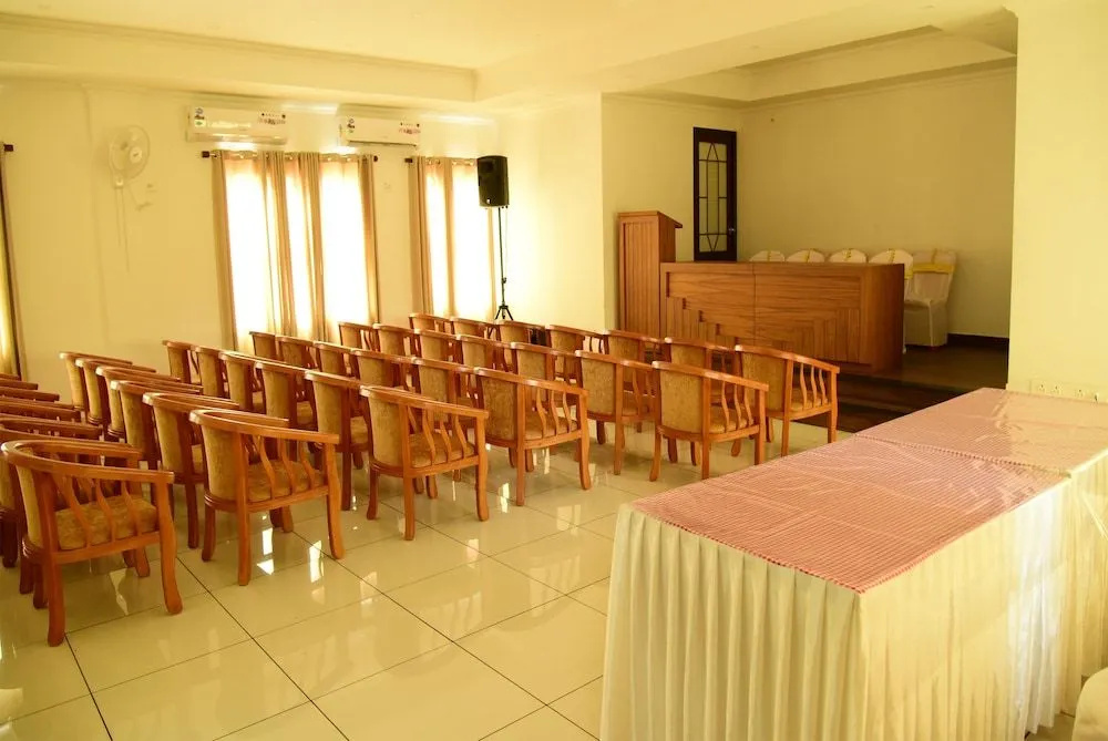 OYO 9404 Hotel White Fort