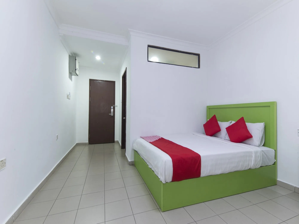 Y Hotel