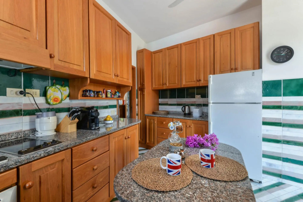 Octagonal villa with private pool and 10 beds-Villa Ottagonale