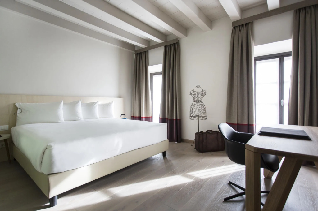 Savona 18 Suites - Preferred Hotels & Resorts