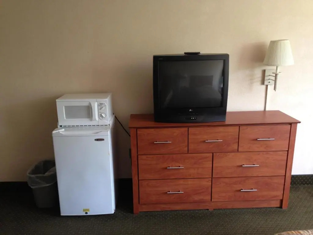 EZ Travel Inn College Station