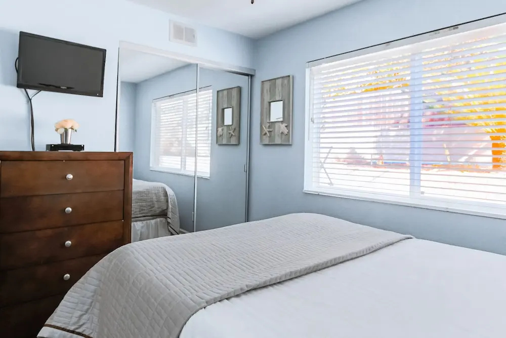 Ocean-view W/ Casita, Heated Pool & Hot Tub 5 Bedroom Home