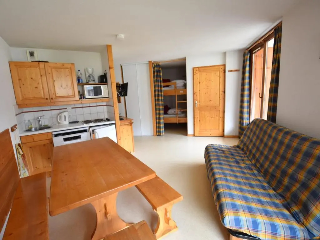Appartement 6 personnes avec balcon proche jardin d'enfants - FR-1-642-62