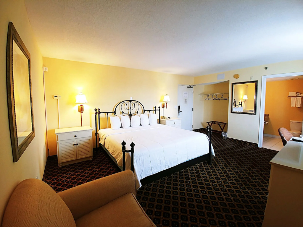 Emerald Shores Hotel - Daytona Beach