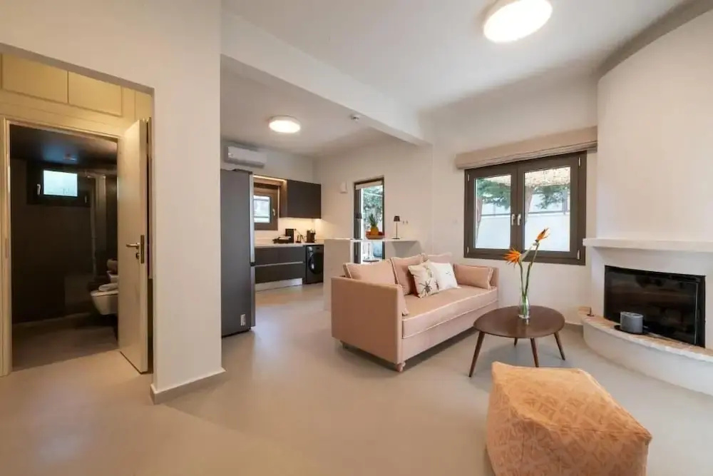 Morea Club West House