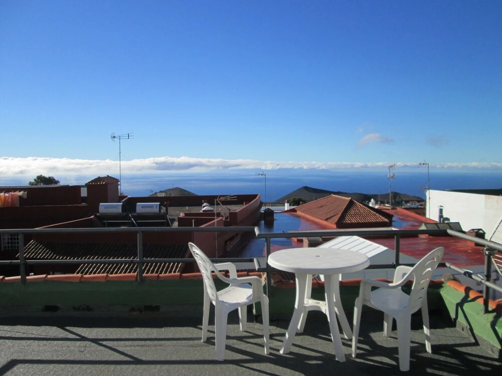 La Palma Hostel by Pension Central