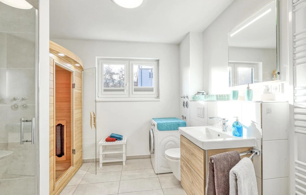 Amazing Home In Tossens With Wifi