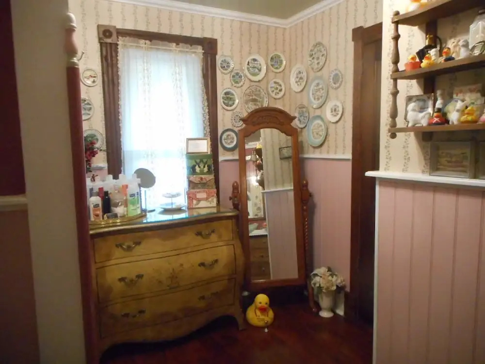 Applesauce Inn B&B