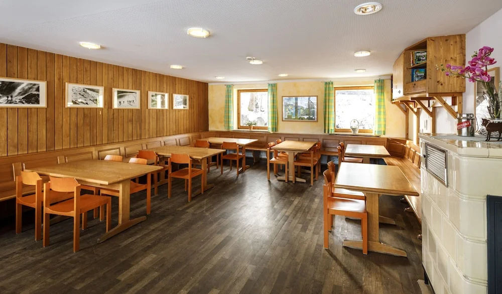 DJH Jugendherberge Oberstdorf-Kornau - Hostel