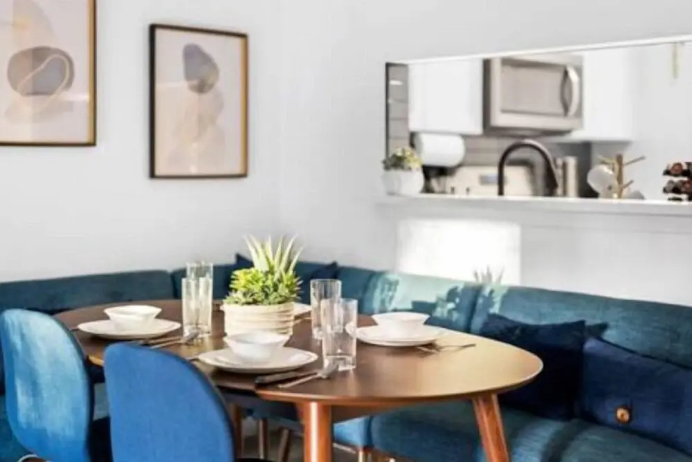 Chic 3-Bedroom Getaway in Central Austin