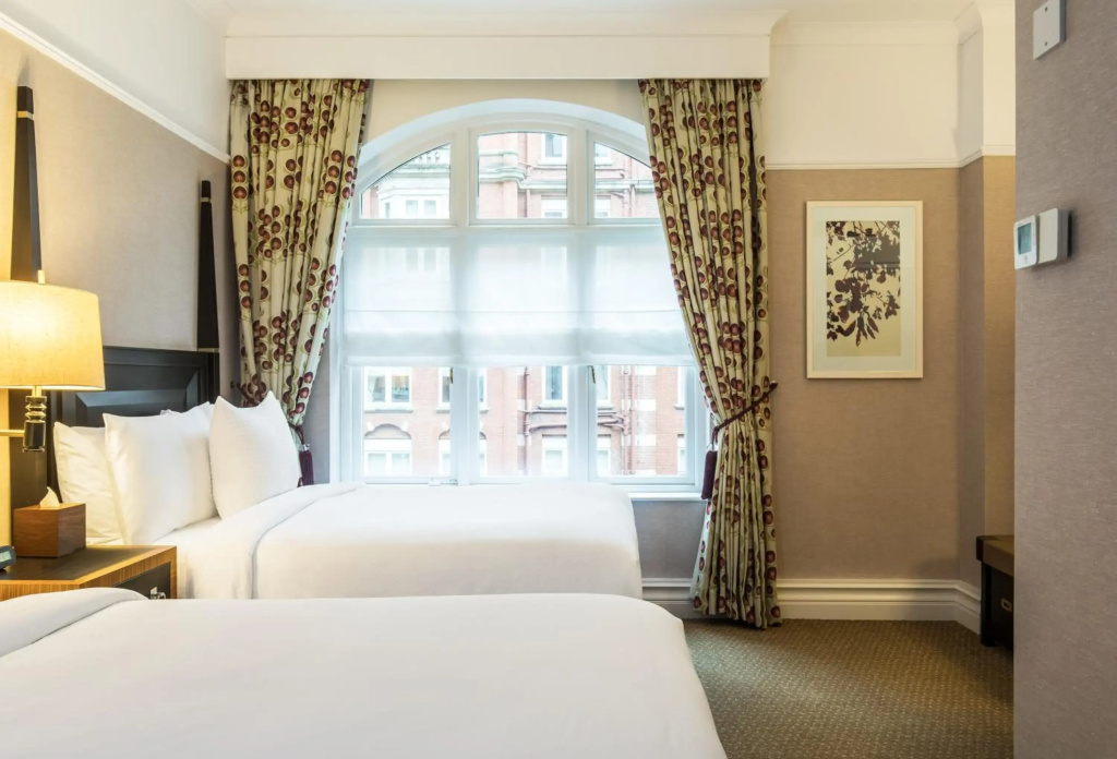 St. Ermin's Hotel, Autograph Collection