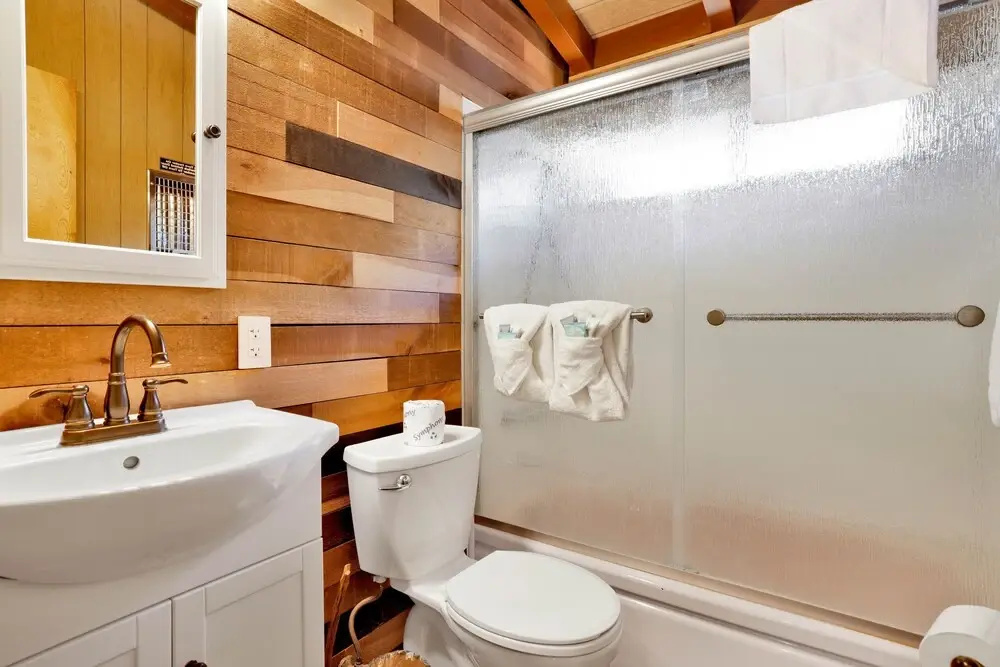 2215-ski View Chalet 2 Bedroom Home by RedAwning
