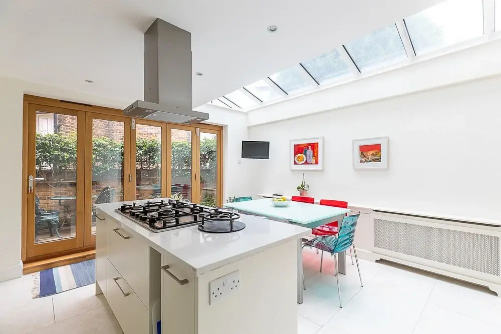 Family Home for 8 Near Westfield and Holland Park