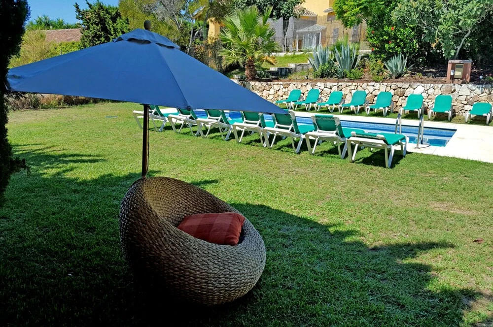Holiday villa with 5 BR + guest apartment, swimming pool, Casino, Puerto Banus