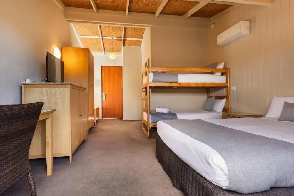 Torquay Hotel/Motel