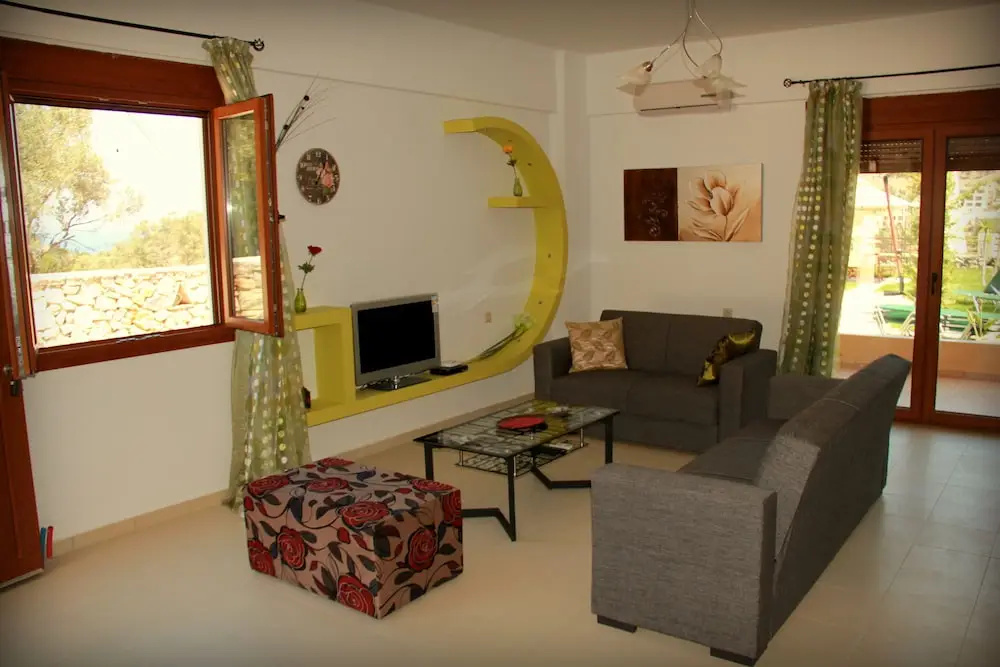 Armonia Uphoria Villa