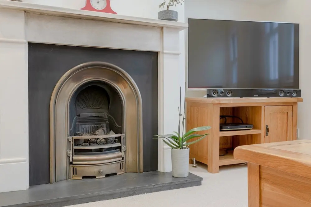 Spacious 2 Bedroom in Battersea