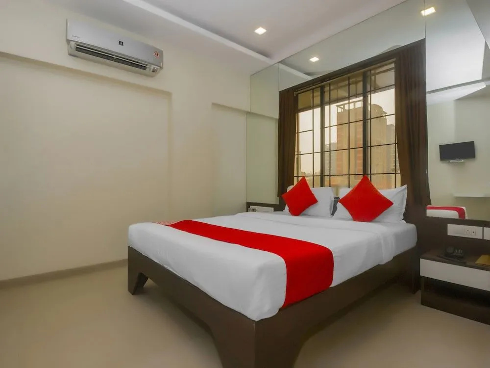 OYO 22086 Hotel Park View