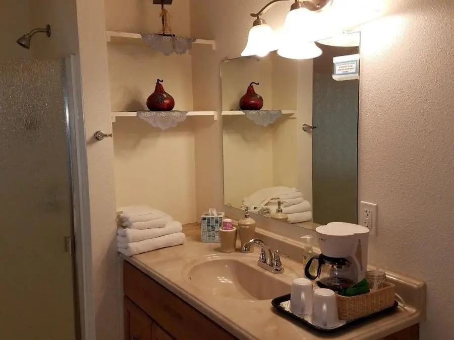 Yosemite Nights Bed & Breakfast