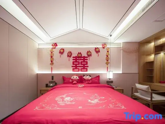 Moshang Qingya Hotel(Suixian North Lake Neighborhood Center Store)