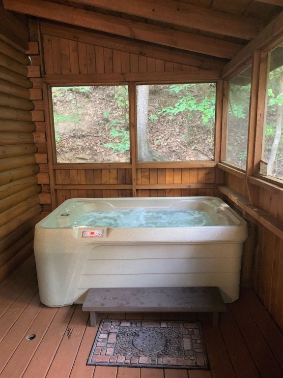 Always Christmas 2 Bedroom Cabin by RedAwning