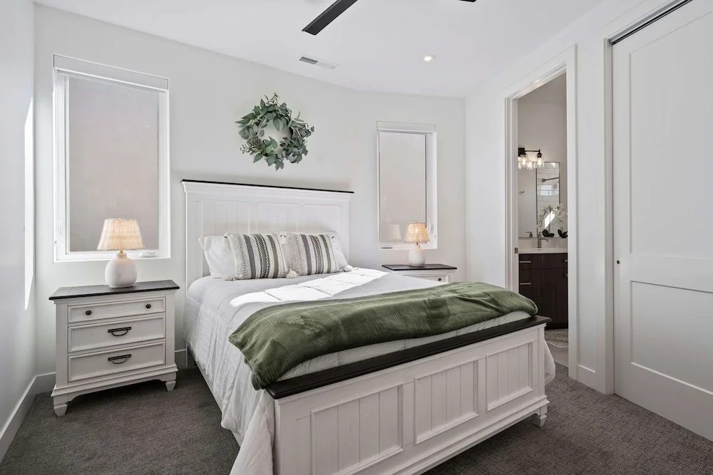 Hello Sunshine 6 Bedroom Home