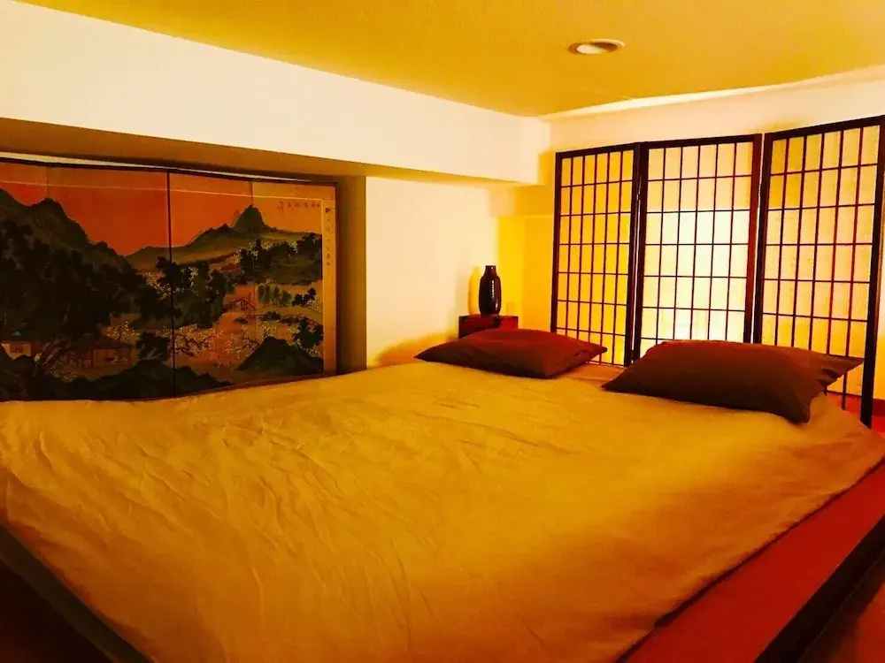 Local Nakasu Apartment
