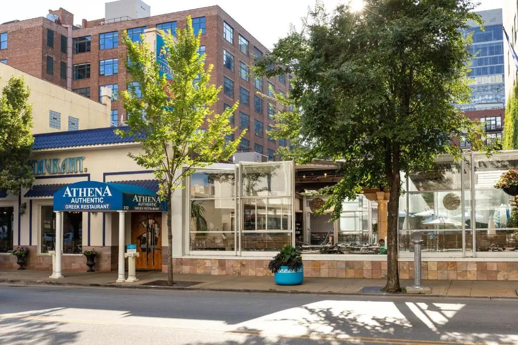 Sonder — Greektown Suites
