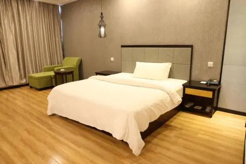 Zhangjiagang City Yahood Selected Hotel