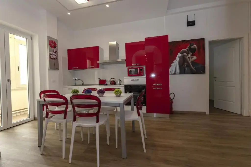 Colosseo Apartments and Rooms - Rome City Centre