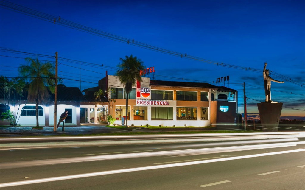 Hotel 365