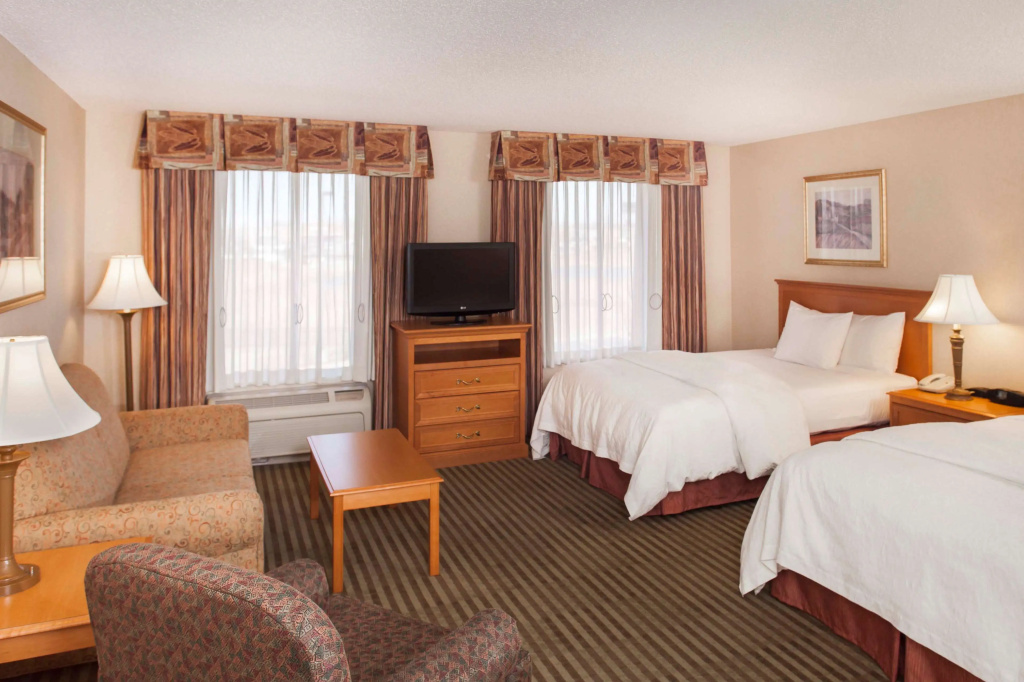 Hampton Inn & Suites Addison