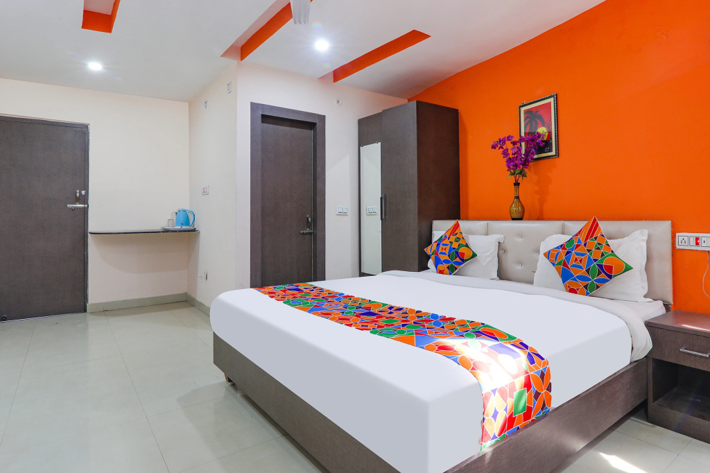 Super Collection O Rajeev Nagar Near Atal Path Formerly Vinayaka