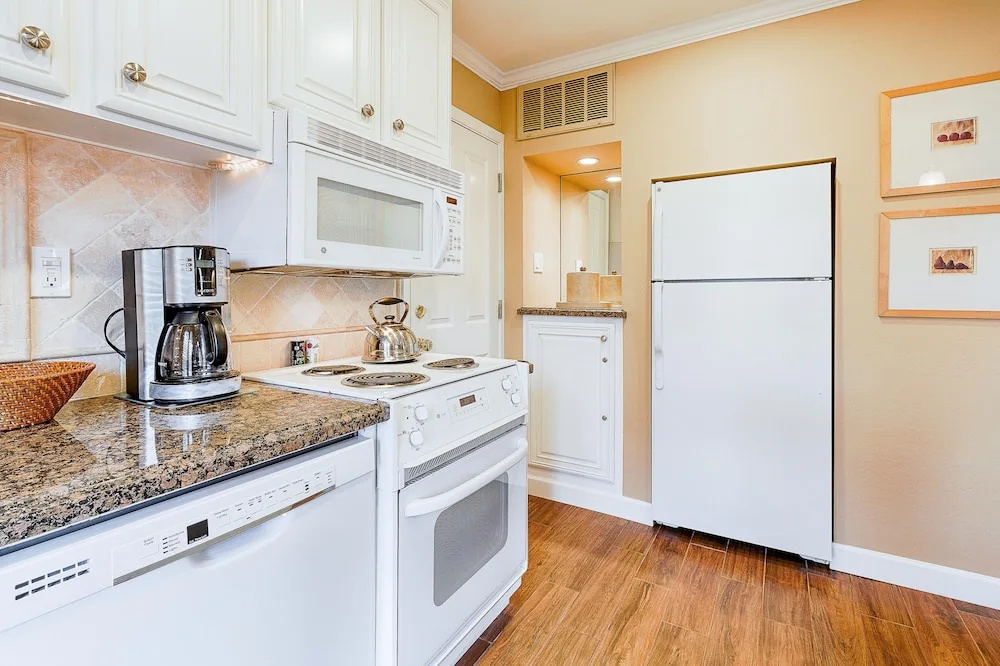 2-Bedrooms Condo Near Trails #SILV287P