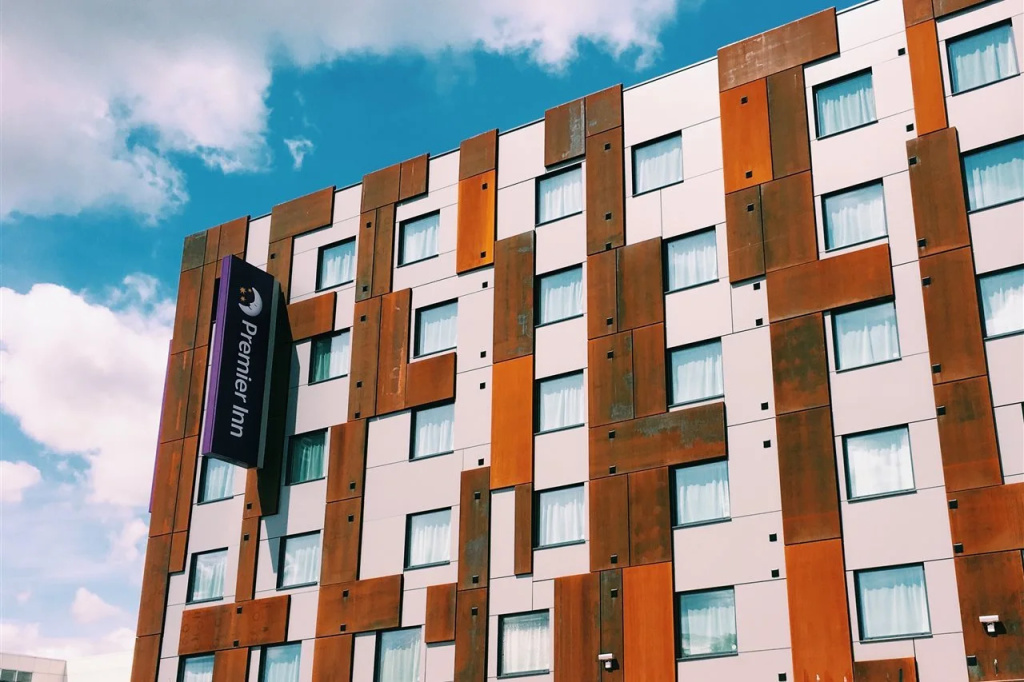 Premier Inn Milton Keynes Central Theatre District