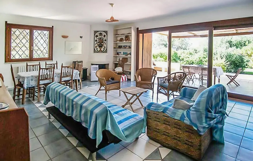 Nice Home in Stintino With Wifi and 6 Bedrooms